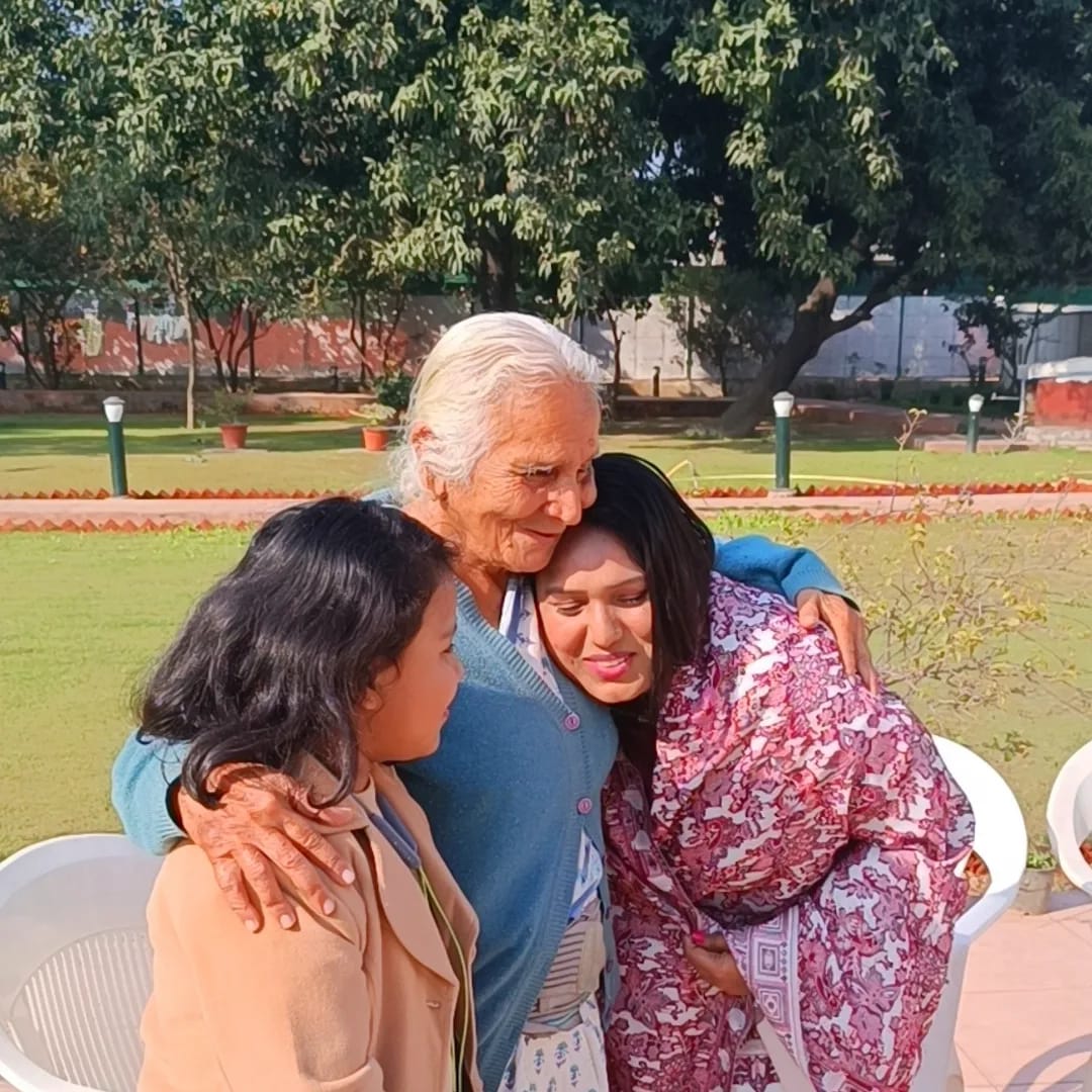 भारत के पूर्व उपराष्ट्रपति की पत्नी सुमन कृष्णकांत ने बिहार की बेटियों को किया दिल्ली में सम्मानित